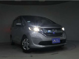 高輝度で点灯速度が速く、しかも消費電力の少ないLEDヘッドライトが装備されています!LEDの明るい光が走行中の視界の確保をサポートして、夜のドライブがより楽しく安全に運転できます♪