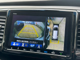 バックカメラの画像です。ガイドラインがスムースな車庫入れをサポートいたします!車庫入れの安心感がアップしますね☆