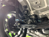 お車を安心してお乗りいただく為には、足回りの定期点検が欠かせません。サービスサポート(有償保証)では無料点検もご提供しており、安心のカーライフをお過ごしいただけるサポート体制が整っています。