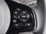 ◆アダプティブクルーズコントロール◆予め設定した車速内でクルマが自動的に加減速。前走車との適切な車間距離を維持しながら追従走行します。【LKAS】車線維持支援システムでステアリング操作を支援。