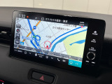 Honda純正ナビを装備!目的地までのルート案内はもちろん、Honda車との相性を考えて設計された使いやすさも魅力です。ドライブをより快適にし、初めて訪れる場所へのお出かけもしっかりサポートします。