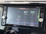 FM・AMやテレビ、Bluetooth Audioなど、複数の音源がメニューに表示されています。その日の気分やお好みに合わせて選べるのがうれしいポイント。車内で過ごす時間をより便利に活用いただけます。