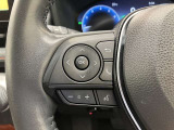 ナビゲーションに視線を移さず、ハンドルから手を離さず、運転に集中したまま手元でオーディオ操作できます♪