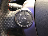 【ステアリングスイッチ】左です。ハンドルから手を離さず、運転に集中したまま手元でオーディオ操作等ができます。