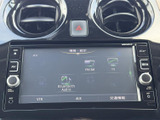 FM/AMやテレビ、Bluetooth Audioなど、複数の音源を選べるメニューを表示。画面から使いたい項目を確認しやすく、普段の移動中も好みに合わせて活用できます。