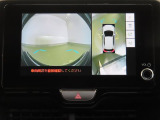 パノラミックビューモニター付きです。全方向の確認ができて安心です。