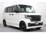 当店の展示車は、プロの業者にボディーの磨き、ルームクリーニングを依頼していますので、とてもきれいです!!ぜひ、見にいらしてください!