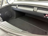 納車前には、メーカー規定に基づき、認定中古車ならではのしっかりとした整備をしてからご納車させて頂きます。熟練のメカニックがお客様に届く事を思い、1台1台入念に点検、整備致します。