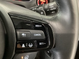 【アダプティブ・クルーズ・コントロール】予め設定した車速内でクルマが自動的に加減速。 前走車との適切な車間距離を維持しながら追従走行し、高速道路でのドライバーの疲労を軽減してくれる嬉しい機能付♪