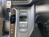 最新の電子制御パーキングブレーキ装備!ブレーキホールド機能も装備していますので渋滞時の疲れが軽減されますよ!