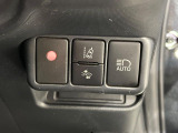 【レーントレーシングアシスト】高速道路走行時、車線からはみ出しそうになるとレーンの中央を走るようにステアリング操作をアシスト。より安全な運転をサポートしてくれます!