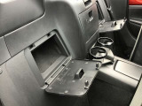 工夫を凝らした収納。限られたスペースを活用しています。