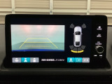 バックでの車庫入れも安心です! リアカメラが付いているバックモニター付のナビを装備しております。バンパーについているソナーや、操作線もついており距離感も画面から確認できます。