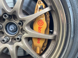 【ブレンボ製キャリパー】ハイパワー車両には強力なブレーキが必須!世界のスーパーカーにも採用されるイタリアの高級メーカー「ブレンボ」を装着!色鮮やかなキャリパーがスポーティな印象を引き立てます♪
