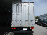 観音扉は全開でも半開でも使える仕様となっており、集荷場所によって使い分けができます。