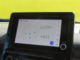 ディスプレイオーディオ(コネクティッドナビ対応)搭載。Tコネクトご契約で2028年1月までナビ機能が無償で利用できます。期限到来後は有償で継続可能です。(車載ナビは非搭載)