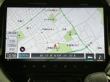 周辺の道路や施設を画面上で確認でき、現在地を把握しやすい地図表示です。縮尺やメニューも見やすく、目的地までのルート確認など、日常のお出かけに役立ちます。