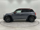 存在感のあるボディスタイルと高めのアイポイントが魅力のMINI クロスオーバー。街中ではスタイリッシュに、休日のお出かけではアクティブに。幅広いシーンで頼れる一台です。