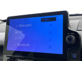 ディスプレイオーディオを装備。スマホとクルマをつなぐことで、これまでのナビに加えて、いろんなサービスが楽しめます。