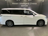両側スライドドアで横からの荷物の出し入れも簡単。使い勝手も、乗降性もいい!後席ガラスにはプライバシーガラスを装備。