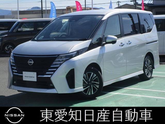セレナ 1.4 e-POWER ハイウェイスターV