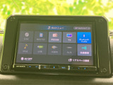 ディスクやラジオ、テレビ、Bluetooth Audioなど、選べるメディアが一覧で表示されます。使いたい音源を画面から選択でき、日々の移動に合わせてオーディオを活用できます。