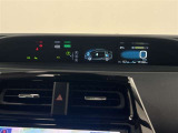センターメーターは視点移動が少なく、長時間の運転でも疲れにくいそうです!インフォメーションディスプレイもあり色々な設定変更や情報が確認できます!