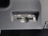 ETC車載器は、ビルトインタイプですっきり収納され、見た目も使い勝手も満足のアイテムです。