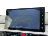 バックモニター付なので後退時に後方が見えるので安心。 車は構造上、死角がたくさんなので万が一を考えると必須ですね。 あくまで補助の為の装備、バックは目視で確認する事が重要ですよ。