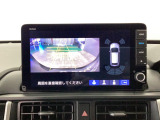 【バックカメラ】シフトを「R」の位置に入れると、自動的に画面がカメラ映像に切り替わり後方の視界をサポートする必須装備です!