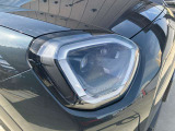 BMWのオートライトは積極的にライトをつけることにより、自車の存在を周囲に向けアピールいたします。それは安全性への配慮でもあります。