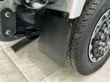 品質へのこだわり!フロアマットやシートなど車内をキレイに清掃し、ニオイや汚れなどを徹底的にクリーニングしてもらっております。室内はピカピカです☆