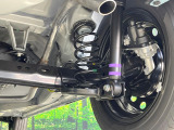 お車を安心してお乗りいただく為には、足回りの定期点検が欠かせません。サービスサポート(有償保証)では無料点検もご提供しており、安心のカーライフをお過ごしいただけるサポート体制が整っています。