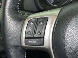 ステアリングスイッチ装備!運転しながら手元でオーディオの操作などができます。