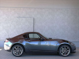 神戸マツダ神戸西インター店は、通常ディーラー+&alpha;の次世代型店舗としてROADSTER EXPERIENCE SPACEの冠を掲げ、「いつでも・誰でも・気軽に会いに行ける」ロードスターUカー専門店。