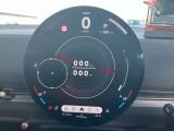 『運転』に対するBMWのこだわりはメーターパネルにも表れております。視野性の良いメーターパネルは疲労感の軽減と、運転の楽しさをもたらしてくれます。
