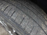 【タイヤの溝は御覧のとおりです】タイヤ代も金額が上がっておりますので、しっかりご確認ください!お気軽にお問い合わせくださいませ。