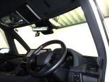 見通しのよいすっきりとした視界で、誰でも運転しやすいです。運転のしやすさは疲れにくさにも繋がりますよ♪