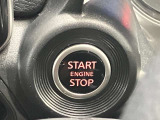 【プッシュ式エンジン・インテリジェントキー】プッシュ式エンジンスタートでブレーキを踏んでボタンを押すだけでエンジン始動がスムーズ!!鍵をカバンに入れているだけでエンジンの始動が可能★