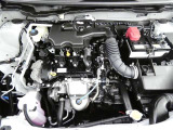 【エンジンルームクリーニング】エンジンルームの画像です!ご覧の様に、こちらもピカピッカ☆お車を丸ごとクリーニング!&ldquo;まるまるクリン&rdquo;は細部まで、丁寧に仕上げております♪
