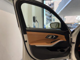 遠方でお車をご覧いただけないお客様にも安心してご検討いただける様、第三者評価機関(AIS)にて、車両のチェックを行っております。※一部入庫間もない車両は随時検査を受けます。