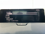 FM・AMラジオやBluetooth、USBなどの音源を一覧から選べる画面です。聴きたいソースを確認しながら切り替えられるため、通勤やお出かけの時間を好みの音楽とともに過ごせます。