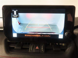 バック時の運転をサポートするバックガイドモニター