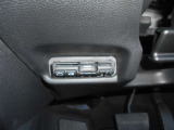 ETC装備車です、これさえあれば高速道路も楽々通行できます。お出掛けするのが好きな方には欠かせない装備です!
