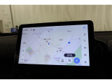 純正ナビを装備。タッチパネル式で使いやすく、お出かけもラクラクです。