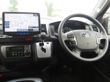開放感のある運転席まわり!運転席からの視界も良好です!