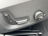 【パワーシート】スイッチ一つで簡単にシート位置の微調整が可能!電動だから力もいりません!自分に最適なシートポジションにセットして、快適なドライブをお楽しみください。