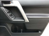 電動格納ドアミラー・パワーウインドウスイッチ