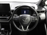 各操作スイッチなどもハンドルから手を放すことなく操作可能で安全運転に支援いたします!