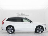 快適性や操縦性を高める電子制御式4輪エアサスペンションを採用した、ドライビングモード選択式FOUR-Cアクティブパフォーマンスシャシーを装備しています。